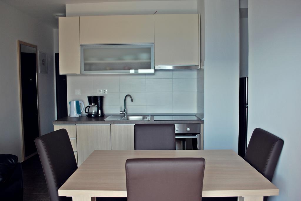 Apartments Nostro Omiš Oda fotoğraf