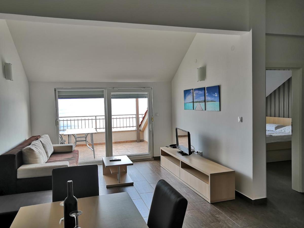 Apartments Nostro Omiš Dış mekan fotoğraf